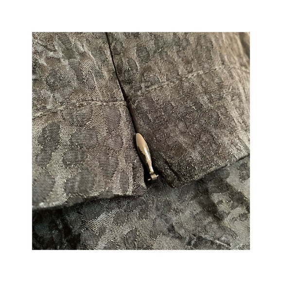 ElleJay Revolve Black Leopard Print Cropped Top Size Large Smocked Back - Picture 13 of 14